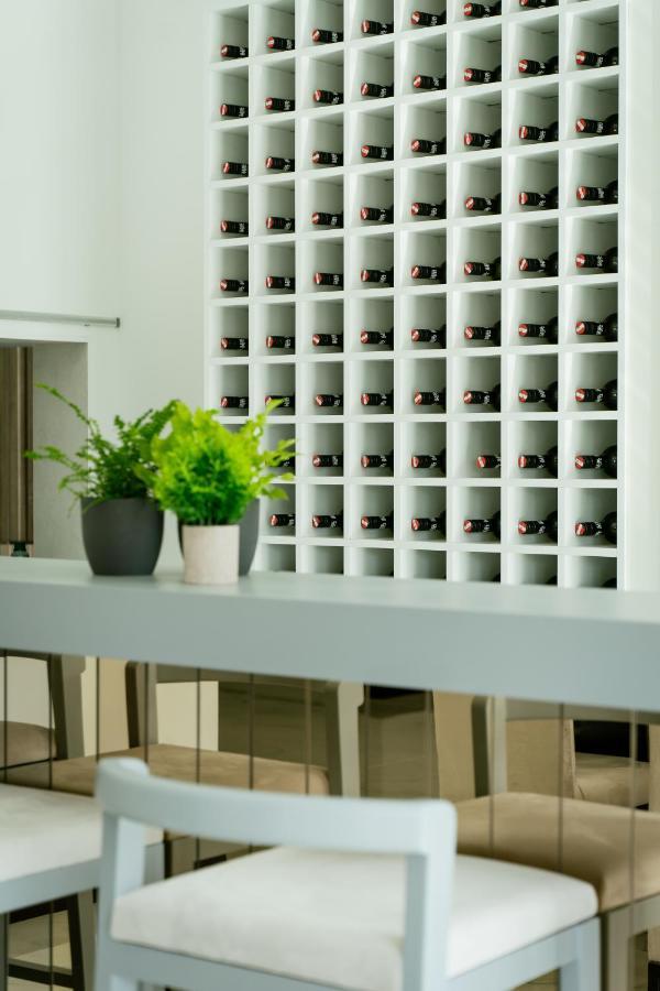 Lamede Self Check-In Hotel วีเนอร์นอยชตัดท์ ภายนอก รูปภาพ